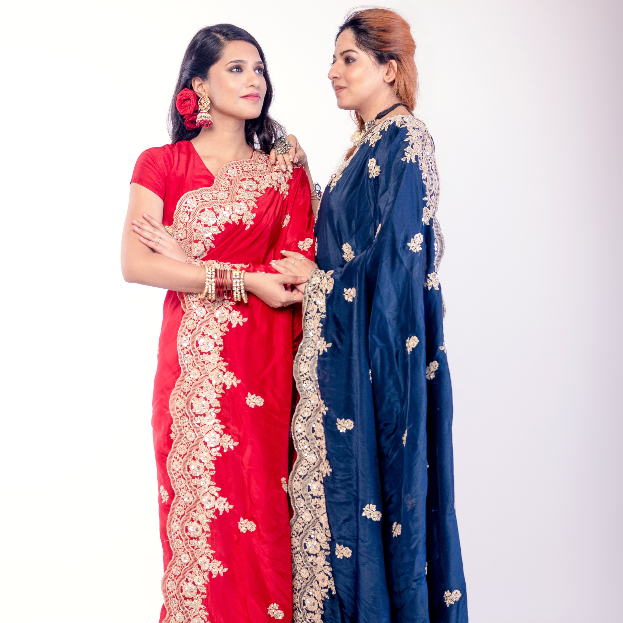 Embroidered Silk Saree with Intricate Golden Border – Dual Shades